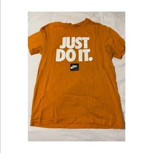 Men’s Nike Tee